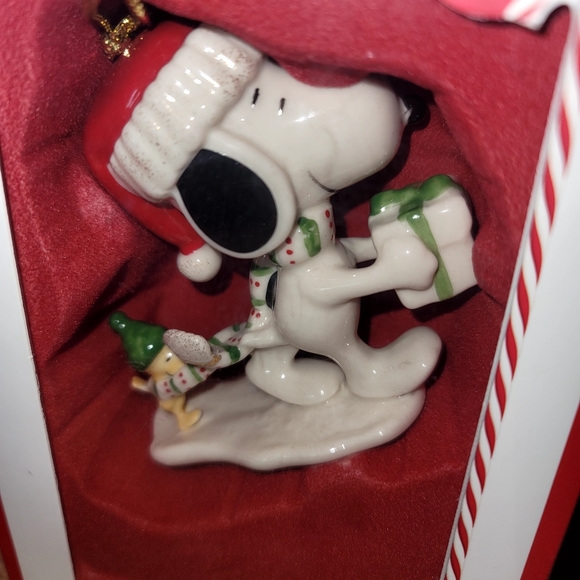 2017 Peanuts Snoopy Woodstock Lenox Tree Christmas Ornament - Picture 2 of 4